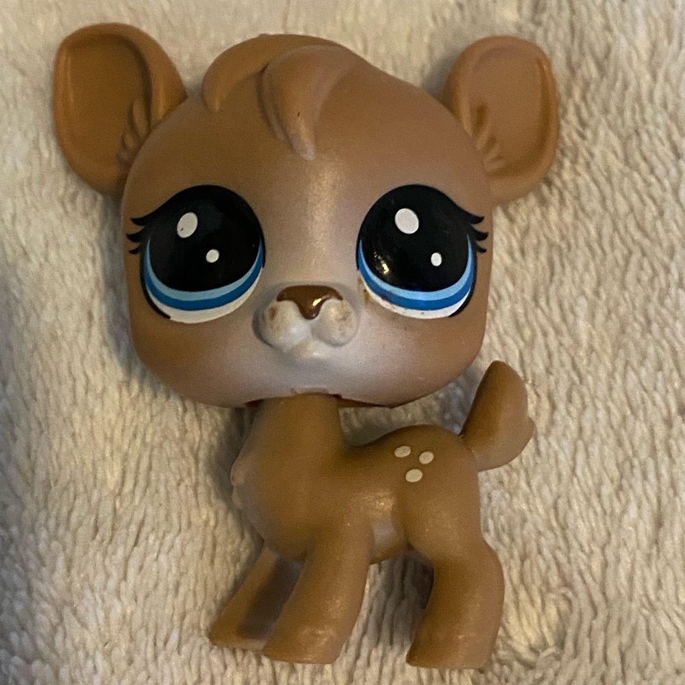Hasbro LPS Shreya Scrapper Deer  #3-115 Authentic Littlest Pet Shop